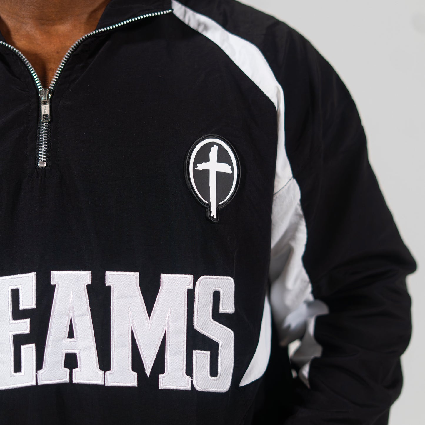 "DREAMS" Windbreaker Top (Black)